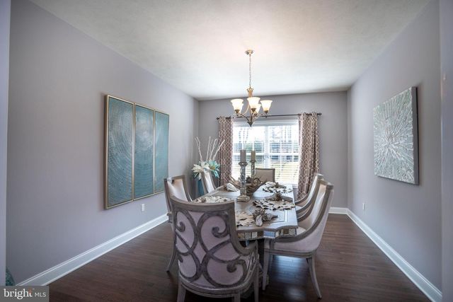 1735 WOODLEDGE DR, State College, PA 16803