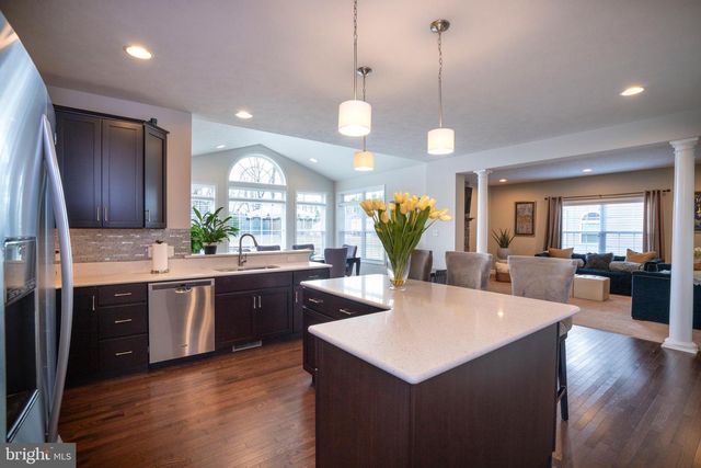 1735 WOODLEDGE DR, State College, PA 16803