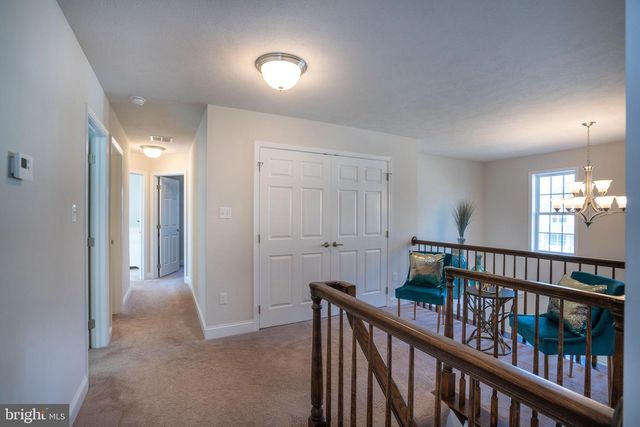 1735 WOODLEDGE DR, State College, PA 16803