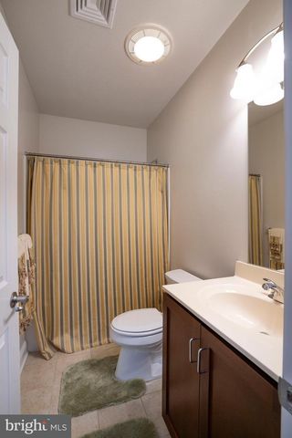 1735 WOODLEDGE DR, State College, PA 16803