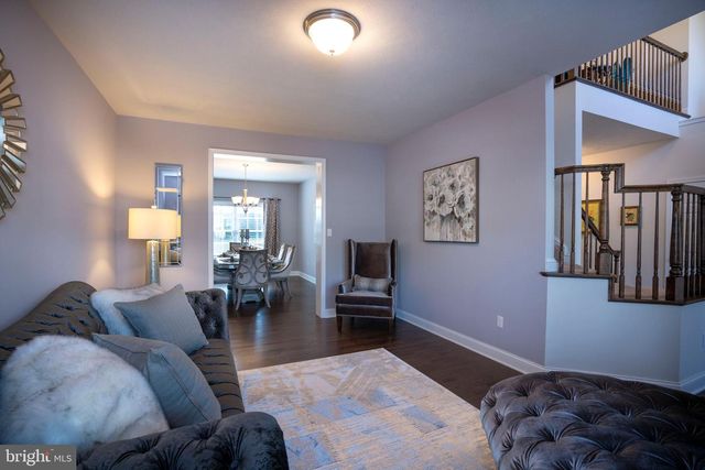 1735 WOODLEDGE DR, State College, PA 16803