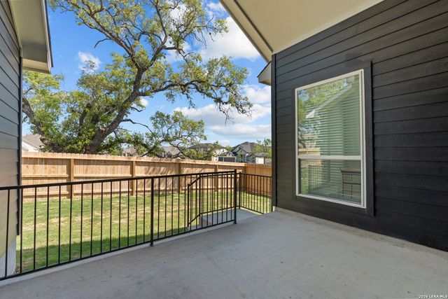 151 Kari Drive, Castroville, TX 78009