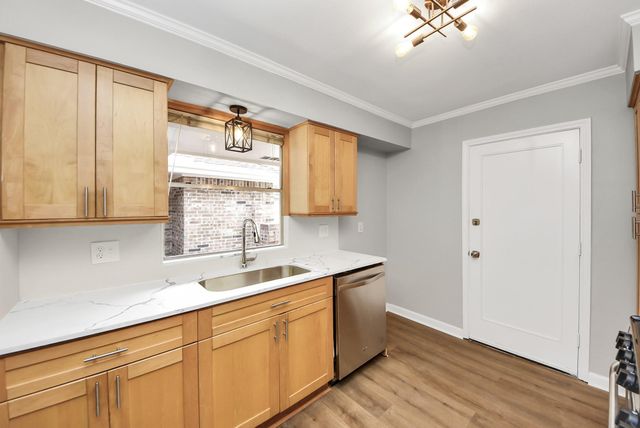 7102 Log Hollow Drive, Houston, TX 77040