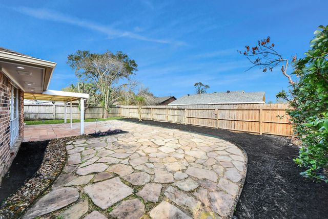 7102 Log Hollow Drive, Houston, TX 77040