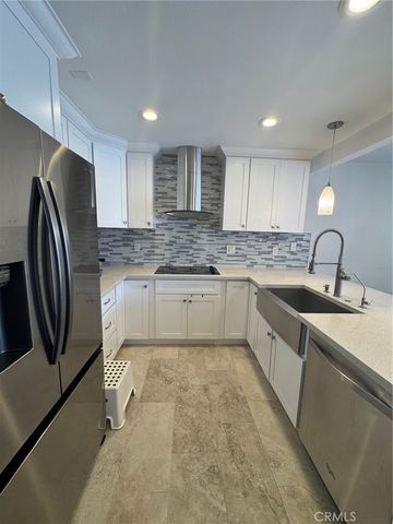 2508 C N Tustin, Santa Ana, CA 92705