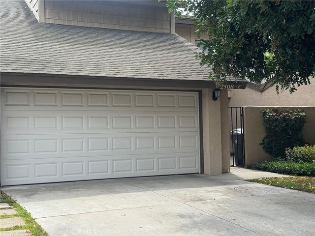 2508 C N Tustin, Santa Ana, CA 92705