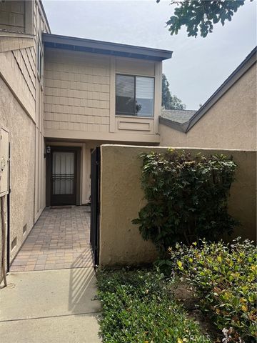 2508 C N Tustin, Santa Ana, CA 92705
