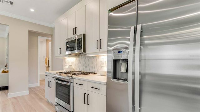 1281 JACKSON HOLE COURT, Deland, FL 32724