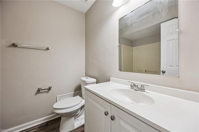3820 Long Point BLVD, Portsmouth, VA 23703