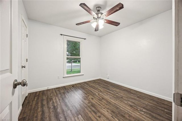 3820 Long Point BLVD, Portsmouth, VA 23703