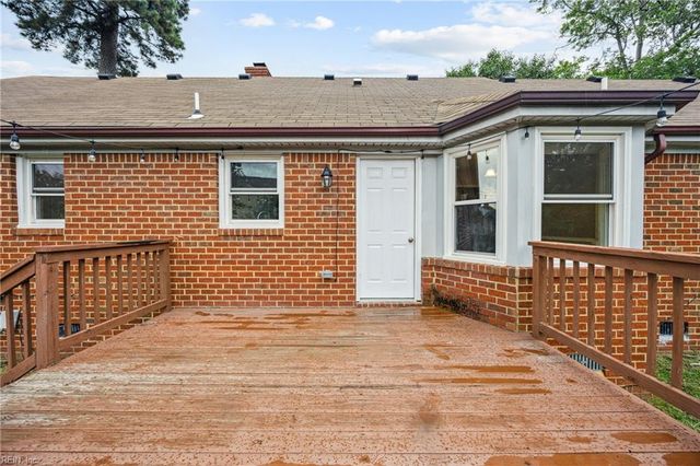 3820 Long Point BLVD, Portsmouth, VA 23703