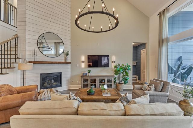 70 E Liberty Square Place, The Woodlands, TX 77389