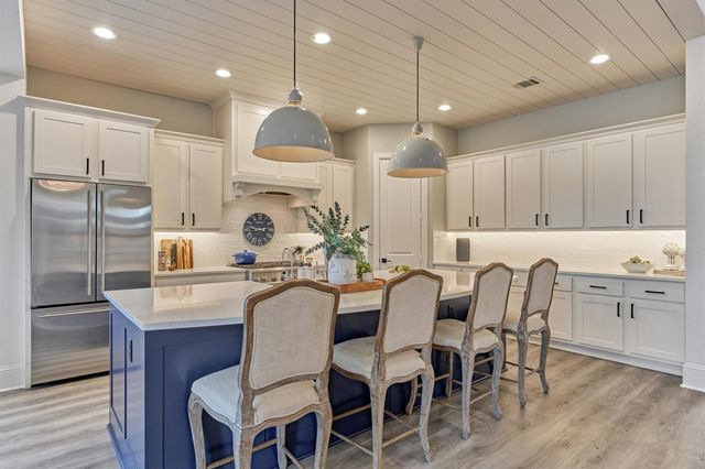 70 E Liberty Square Place, The Woodlands, TX 77389