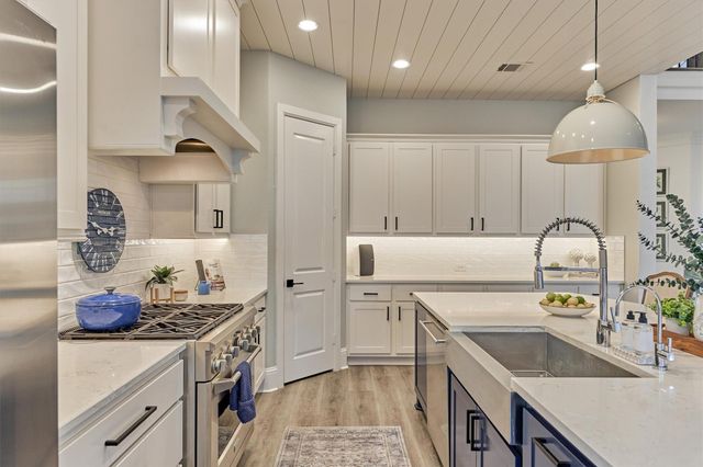 70 E Liberty Square Place, The Woodlands, TX 77389