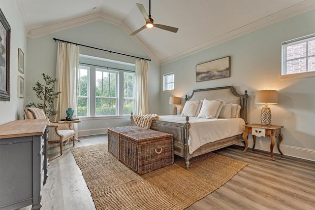 70 E Liberty Square Place, The Woodlands, TX 77389