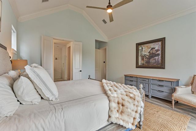 70 E Liberty Square Place, The Woodlands, TX 77389