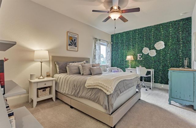 70 E Liberty Square Place, The Woodlands, TX 77389