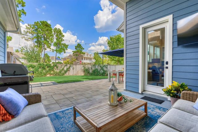70 E Liberty Square Place, The Woodlands, TX 77389