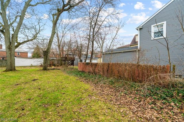 3685 Gridley Road, Shaker Heights, OH 44122