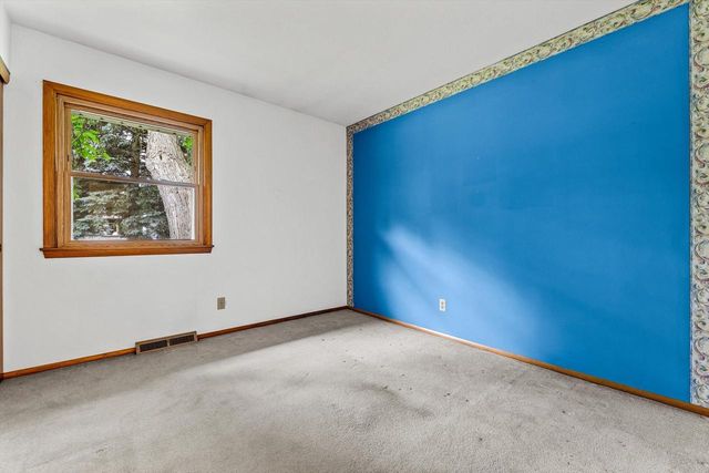 3706 S 157th STREET, New Berlin, WI 53151