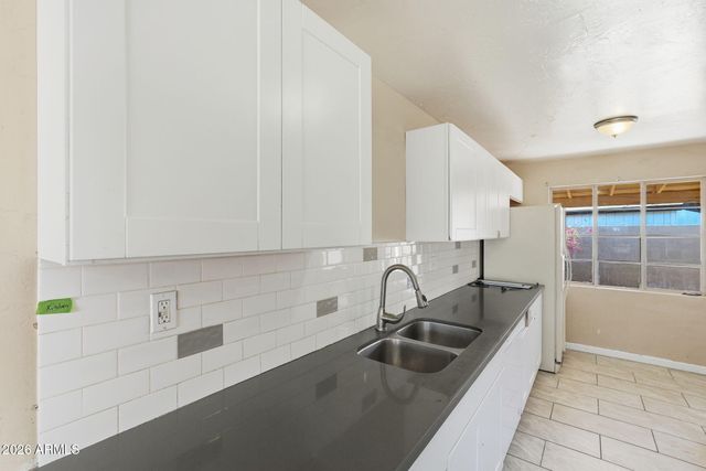 3331 N 18TH Avenue, Phoenix, AZ 85015