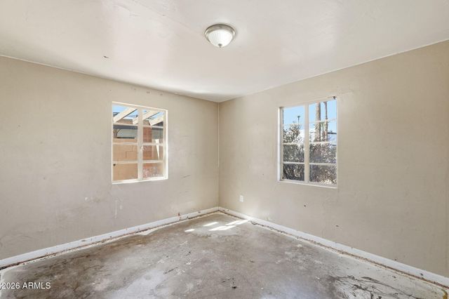 3331 N 18TH Avenue, Phoenix, AZ 85015