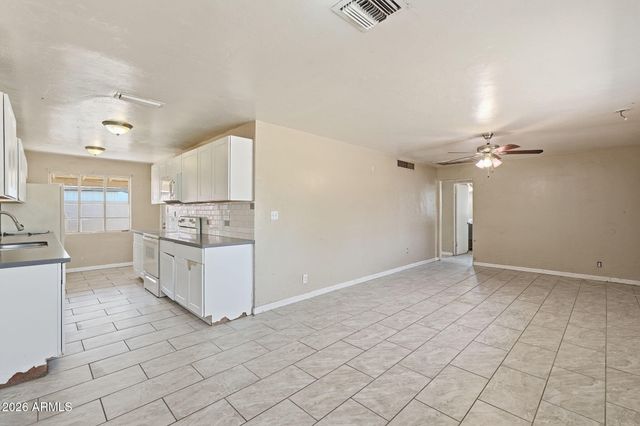 3331 N 18TH Avenue, Phoenix, AZ 85015
