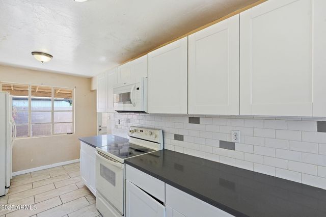 3331 N 18TH Avenue, Phoenix, AZ 85015