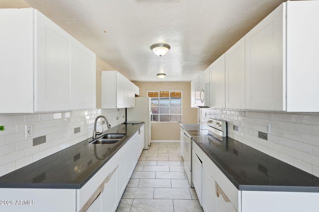 3331 N 18TH Avenue, Phoenix, AZ 85015