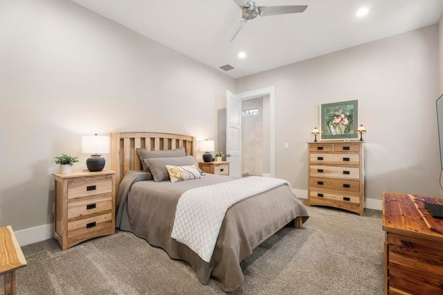 1203 Highland View Loop, Redmond, OR 97756