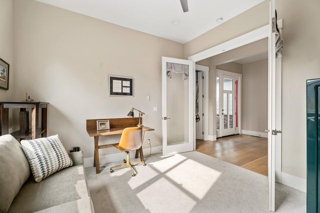 1203 Highland View Loop, Redmond, OR 97756