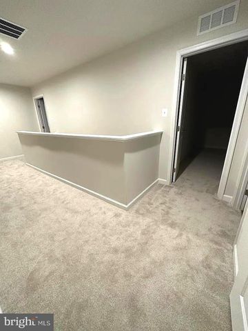 420 CIRCLE DR, Winchester, VA 22601