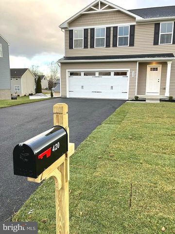 420 CIRCLE DR, Winchester, VA 22601