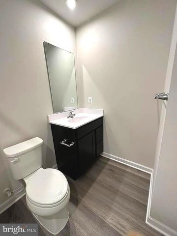 420 CIRCLE DR, Winchester, VA 22601
