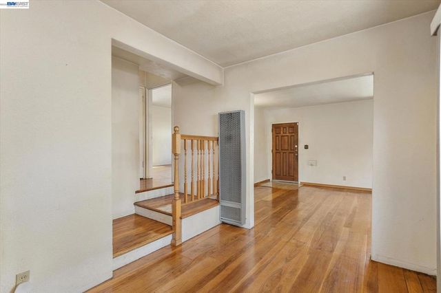 2518 98Th Ave, Oakland, CA 94605