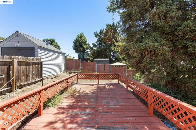 2518 98Th Ave, Oakland, CA 94605