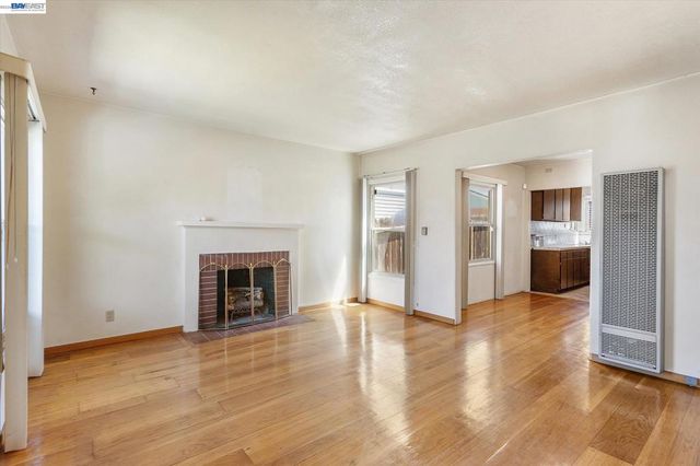 2518 98Th Ave, Oakland, CA 94605
