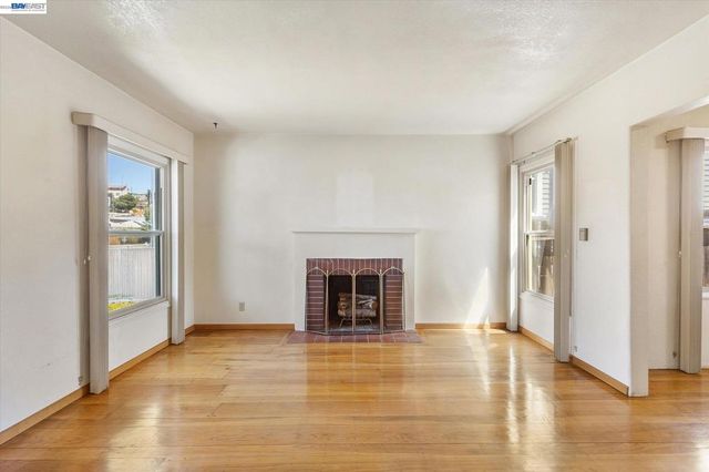 2518 98Th Ave, Oakland, CA 94605