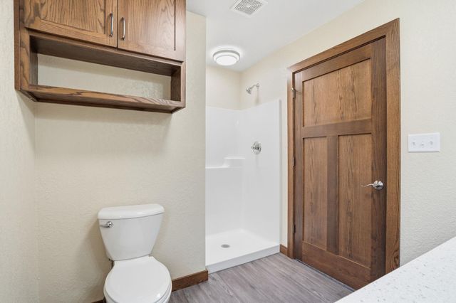 103 E Logan Street, New Hampton, IA 50659