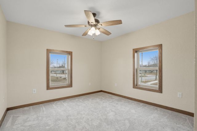 103 E Logan Street, New Hampton, IA 50659