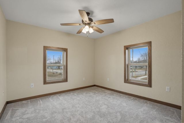 103 E Logan Street, New Hampton, IA 50659