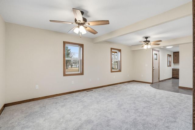 103 E Logan Street, New Hampton, IA 50659