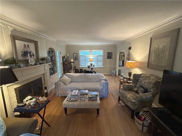 725 S Main Street, Nevada, MO 64772