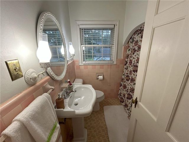 725 S Main Street, Nevada, MO 64772