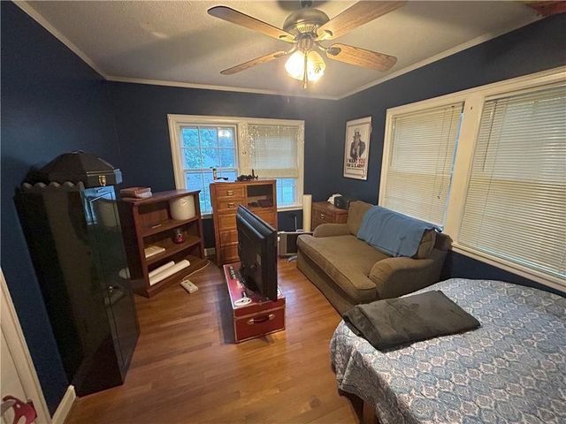 725 S Main Street, Nevada, MO 64772