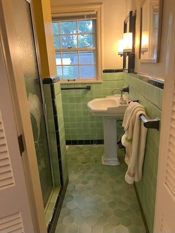 725 S Main Street, Nevada, MO 64772