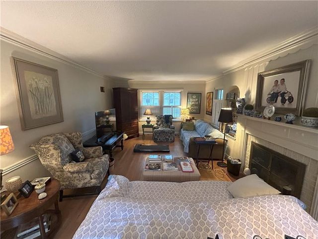 725 S Main Street, Nevada, MO 64772