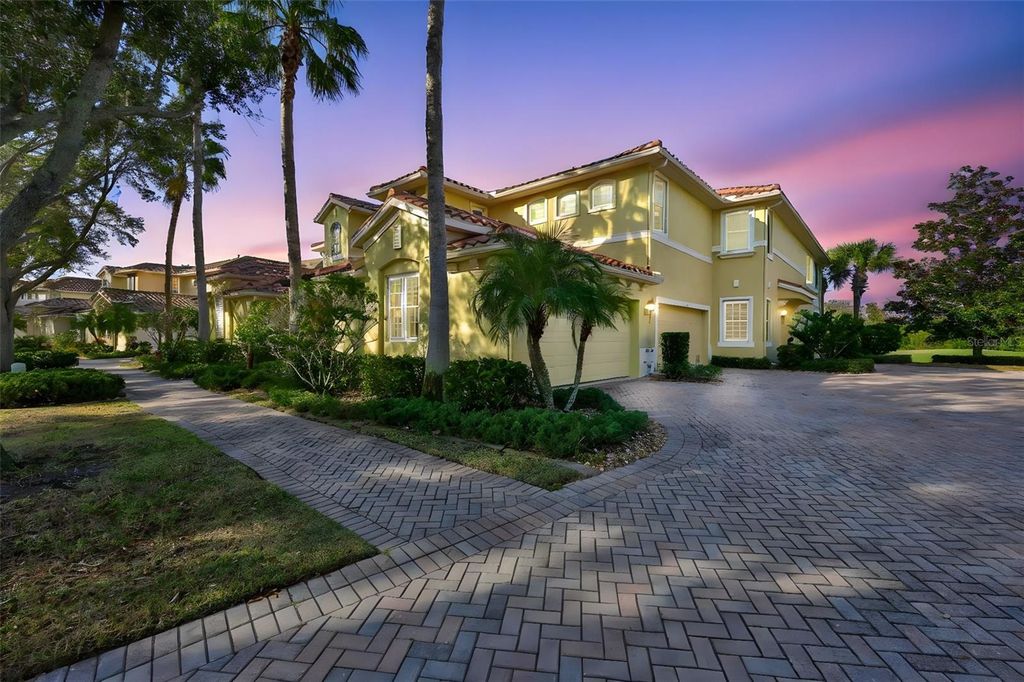 1417 EMERALD DUNES DRIVE, Sun City Center, FL 33573