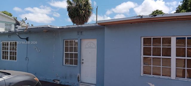940 E 9th Pl, Hialeah, FL 33010