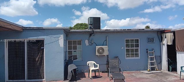 940 E 9th Pl, Hialeah, FL 33010